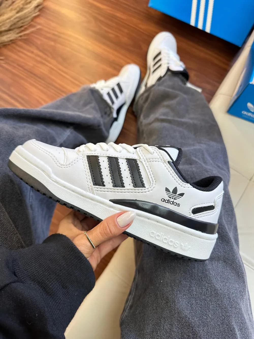 Tênis Adidas Fórum Branco/Preto — foto 4
