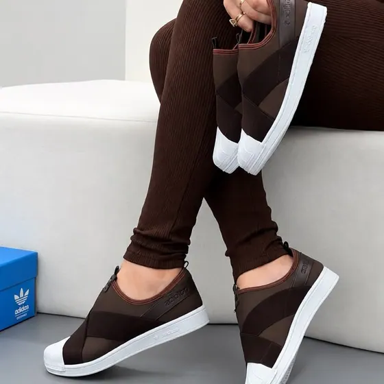 Tênis Adidas Slip On Feminino