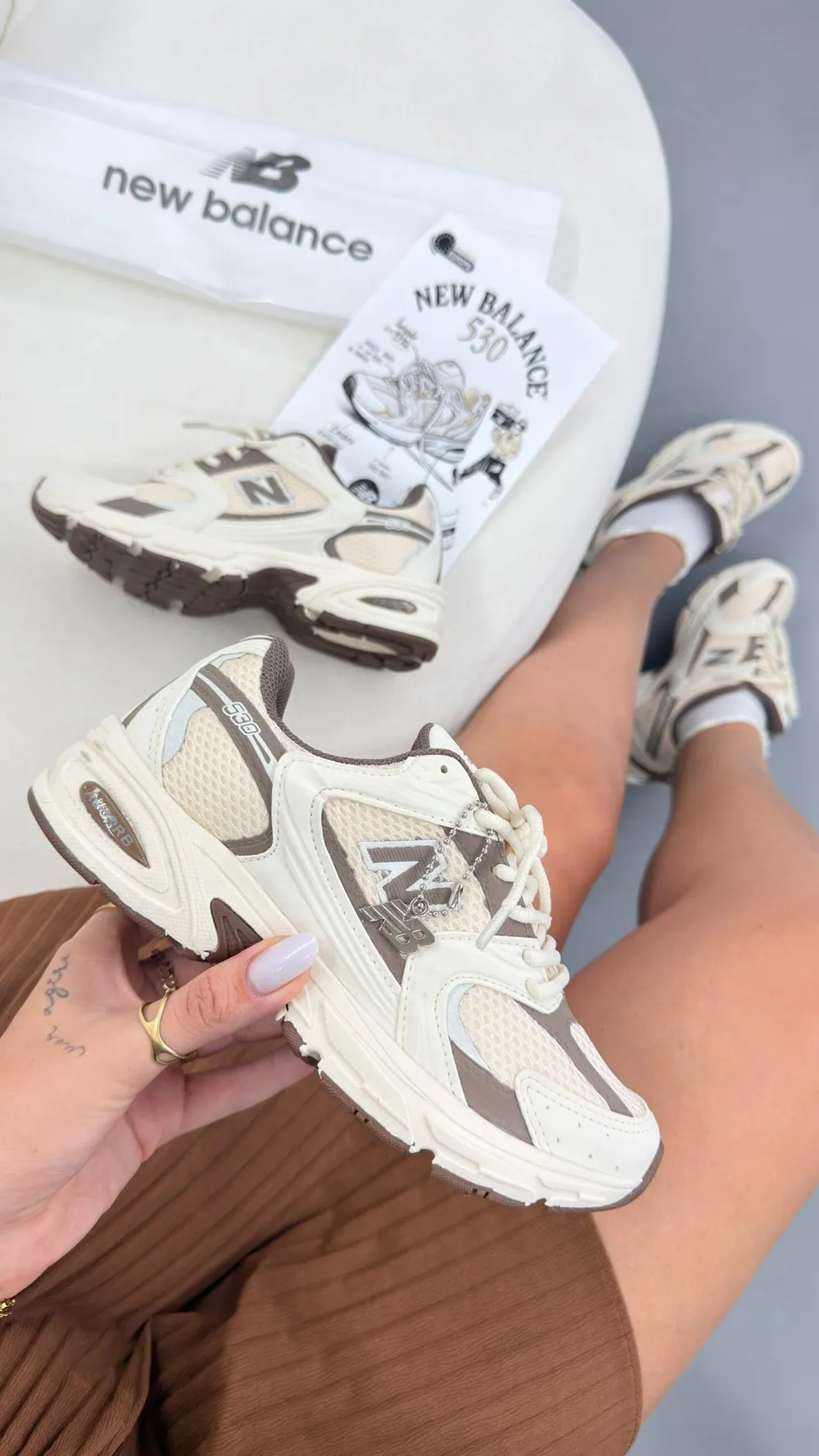Tênis New balance 530 sintético Off/Chocolate — foto 5