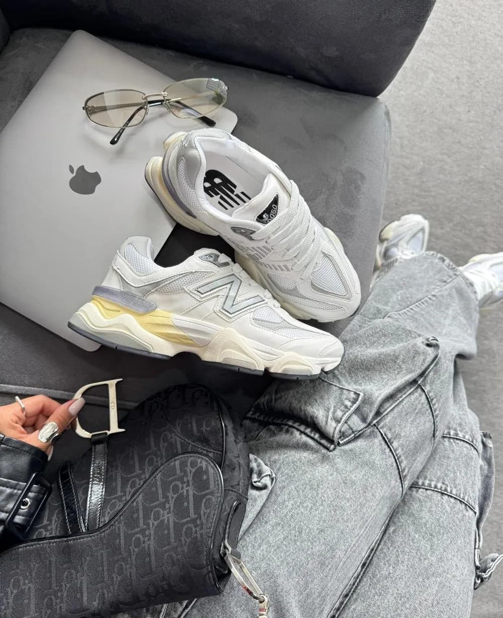 Tênis New Balance 9060 Couro Branco/Cinza — foto 2