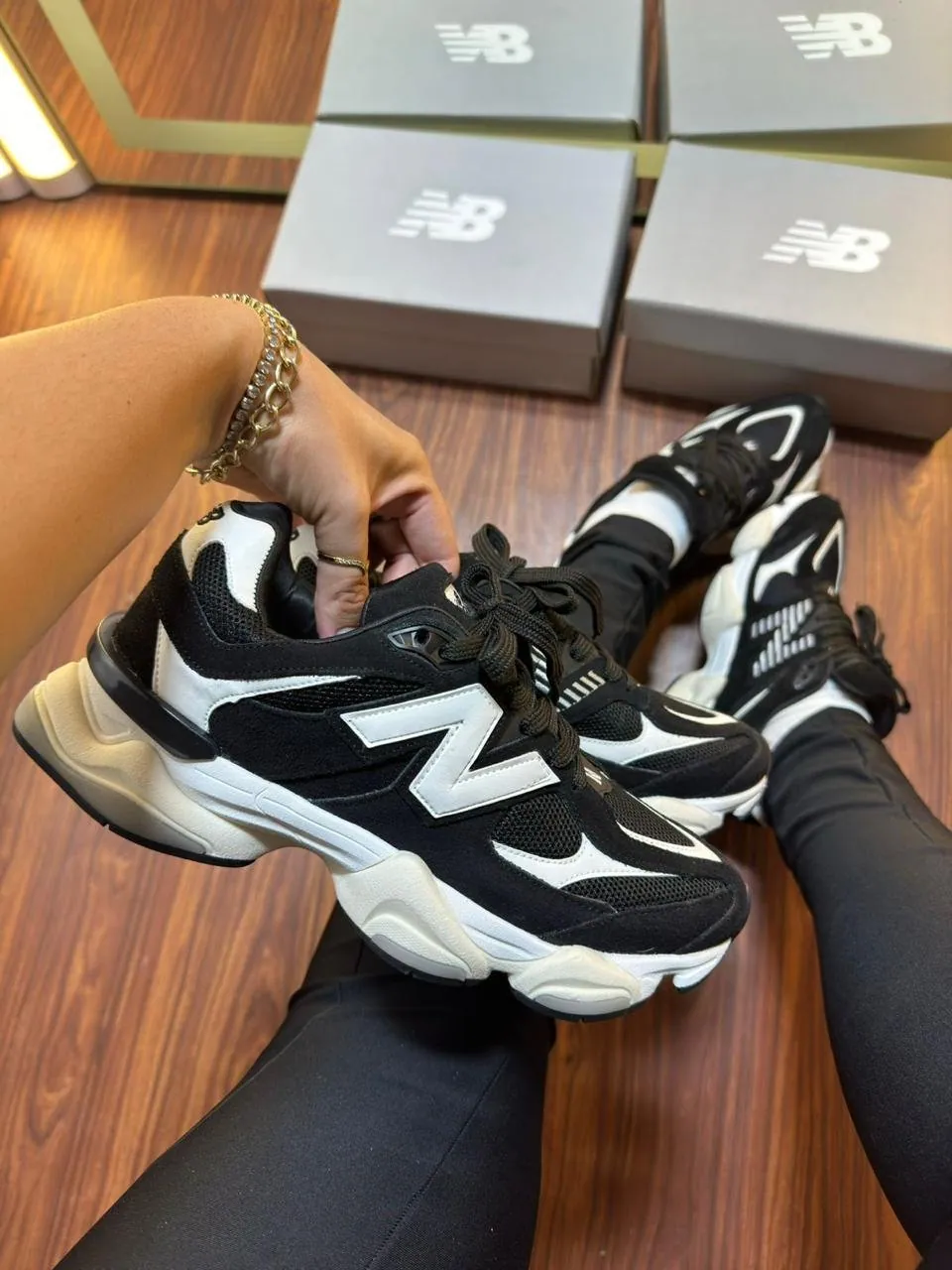 Tênis New Balance 9060 Couro Unissex — foto 1