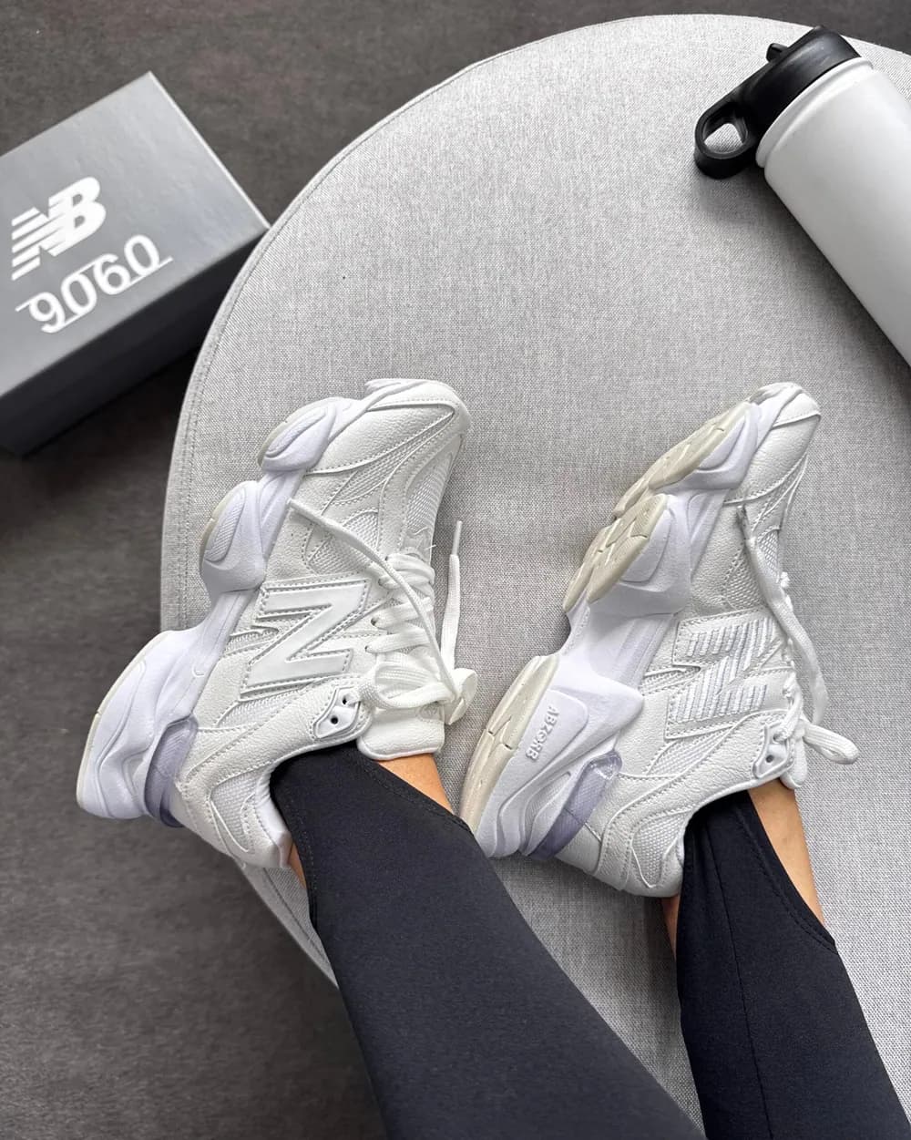 Tênis New Balance 9060 Sintético Branco — foto 4