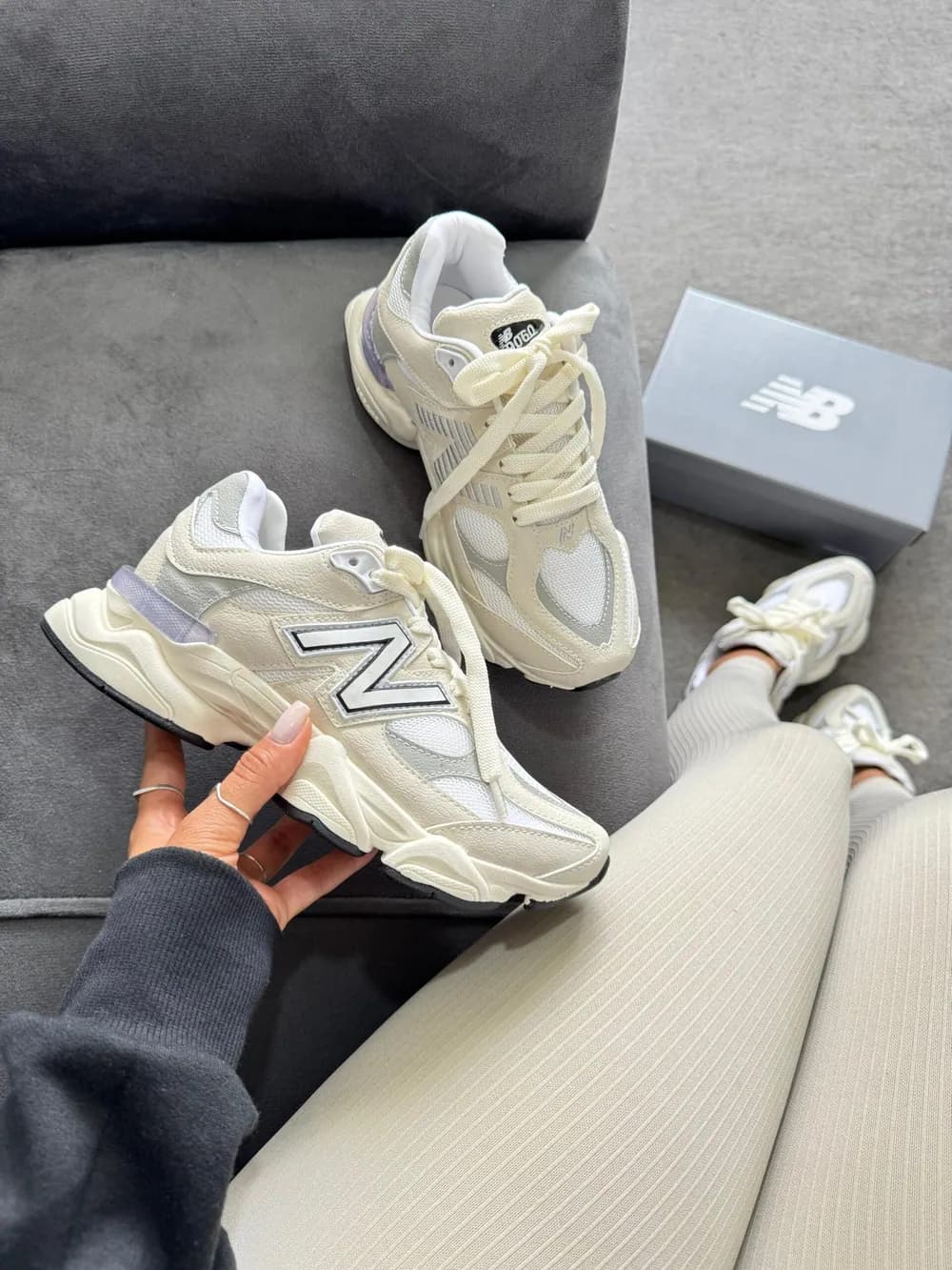 Tênis New Balance 9060 Sintético OFF — foto 1