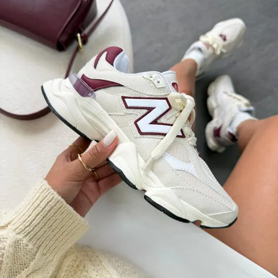 Tênis New Balance 9060 Sintético OFF/BORDO
