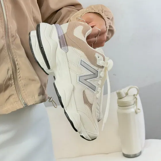 Tênis New Balance 9060 Sintético OFF/CASTOR