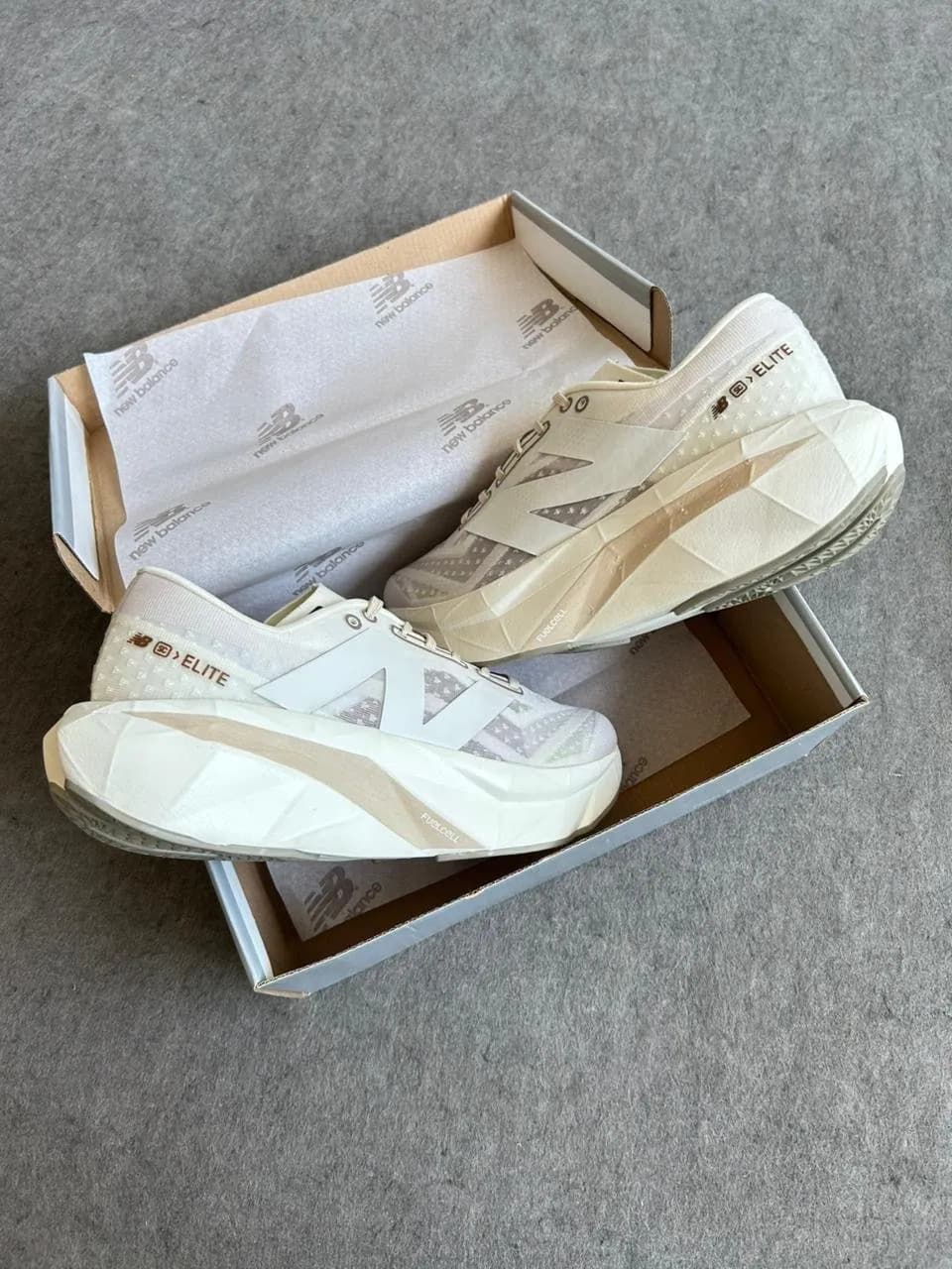 Tênis New balance FuelCell SC Elite v4 — foto 1