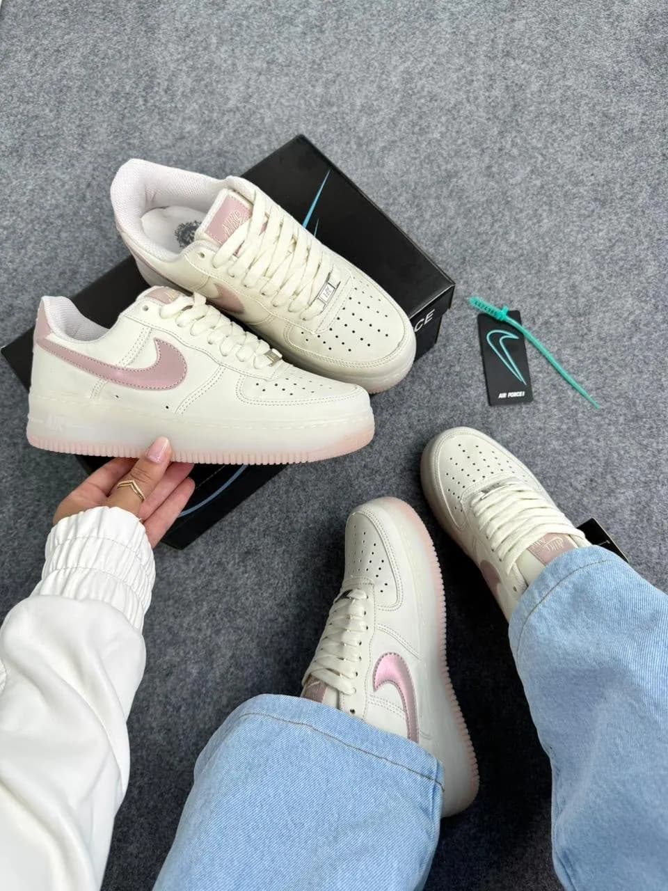 Tênis Nike Air Force Dunas/Rose — foto 2