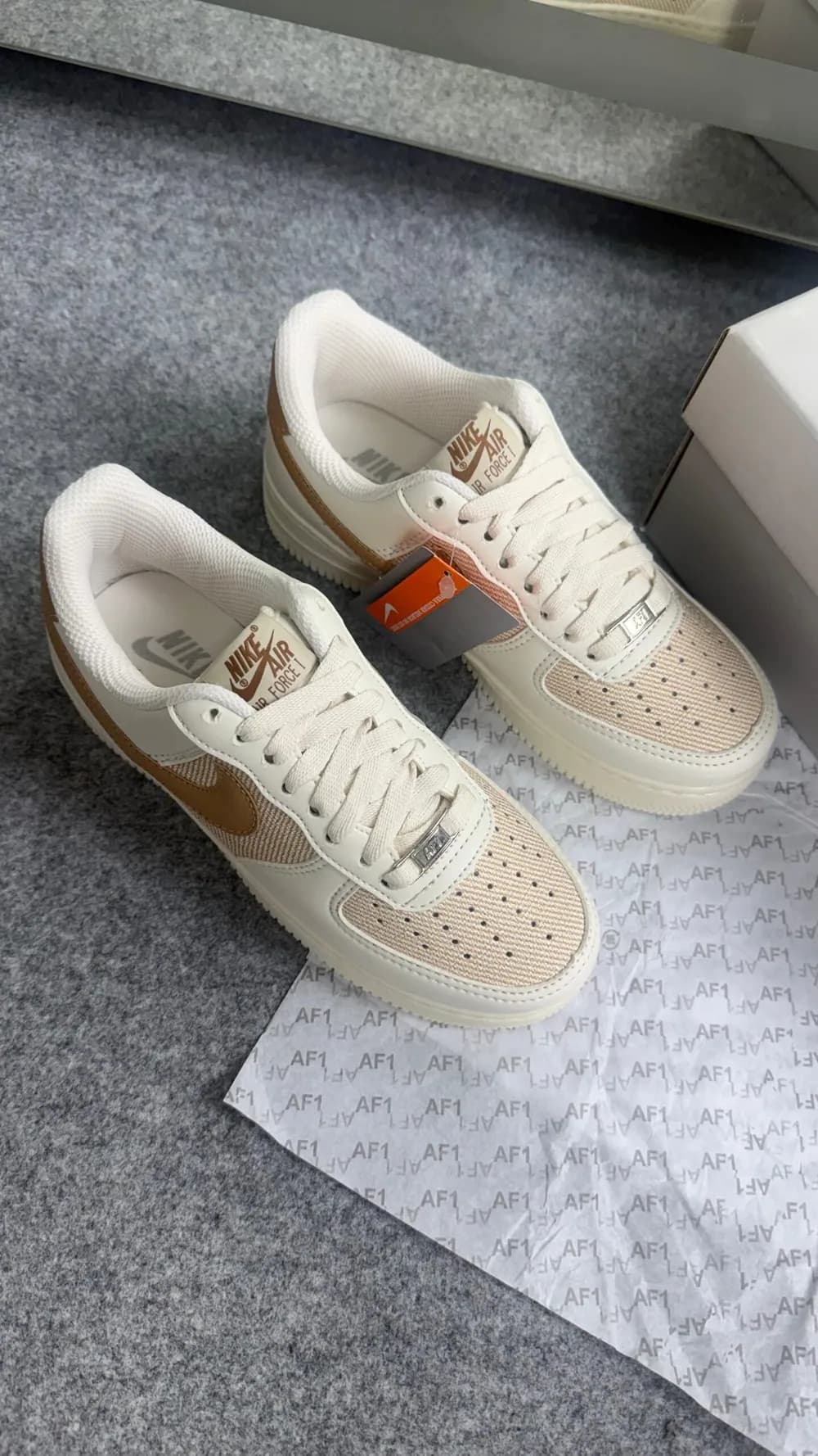 Tênis Nike Air Force Palha — foto 3
