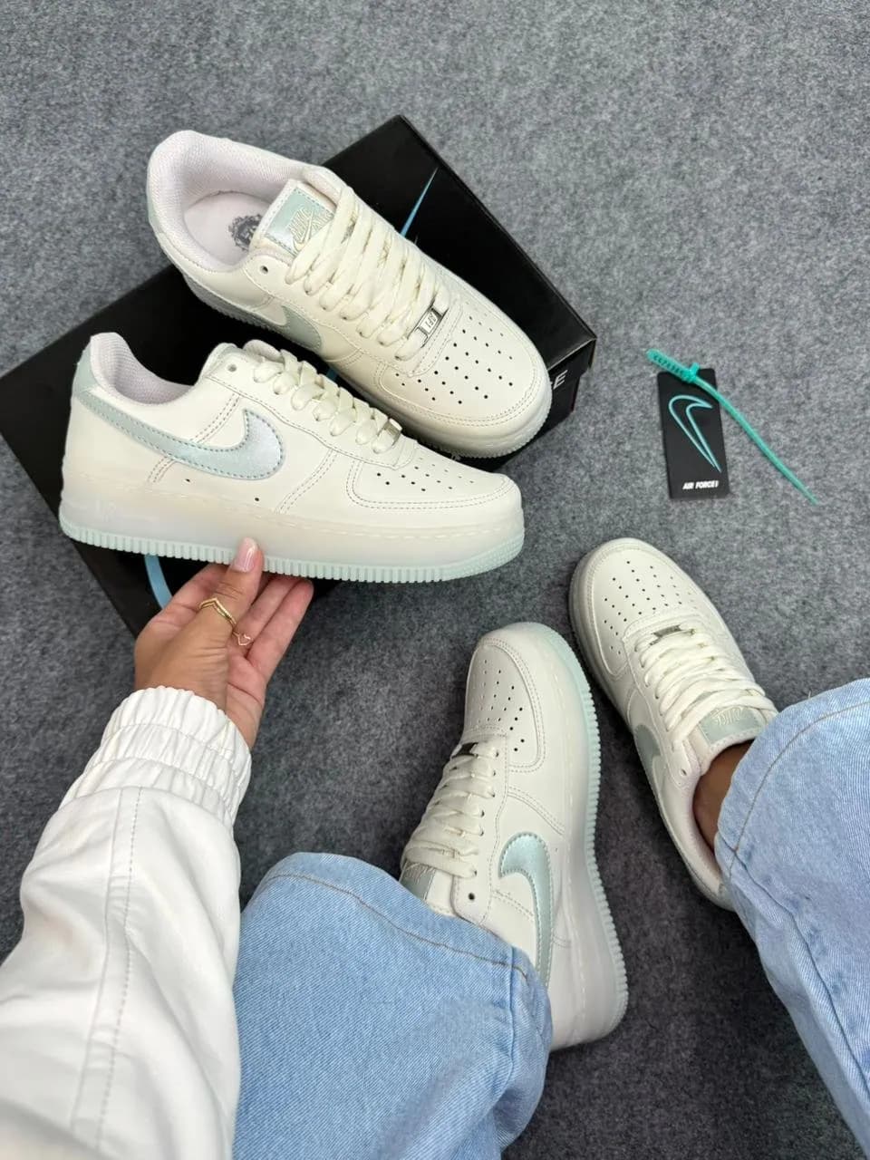 Tênis Nike Air Force Perola / Verde — foto 3