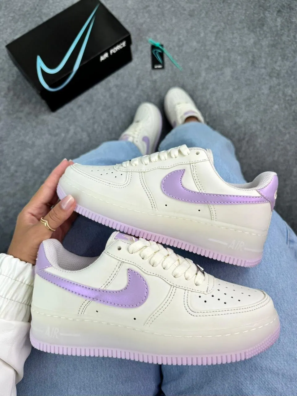 Tênis Nike Air Force Perola / Lilás — foto 3