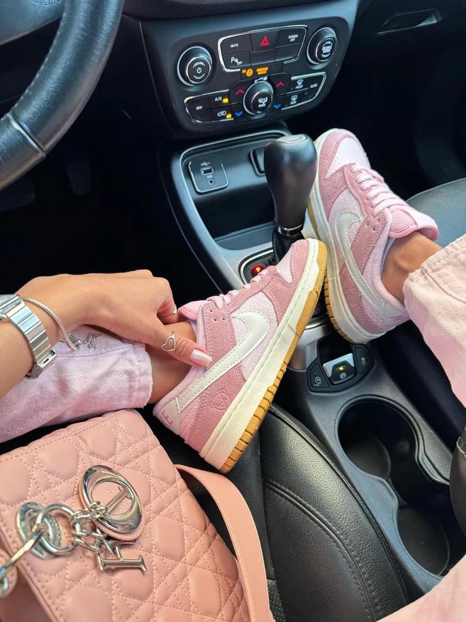 Tênis Nike Dunk Teddy Bear Linha Prime — foto 4