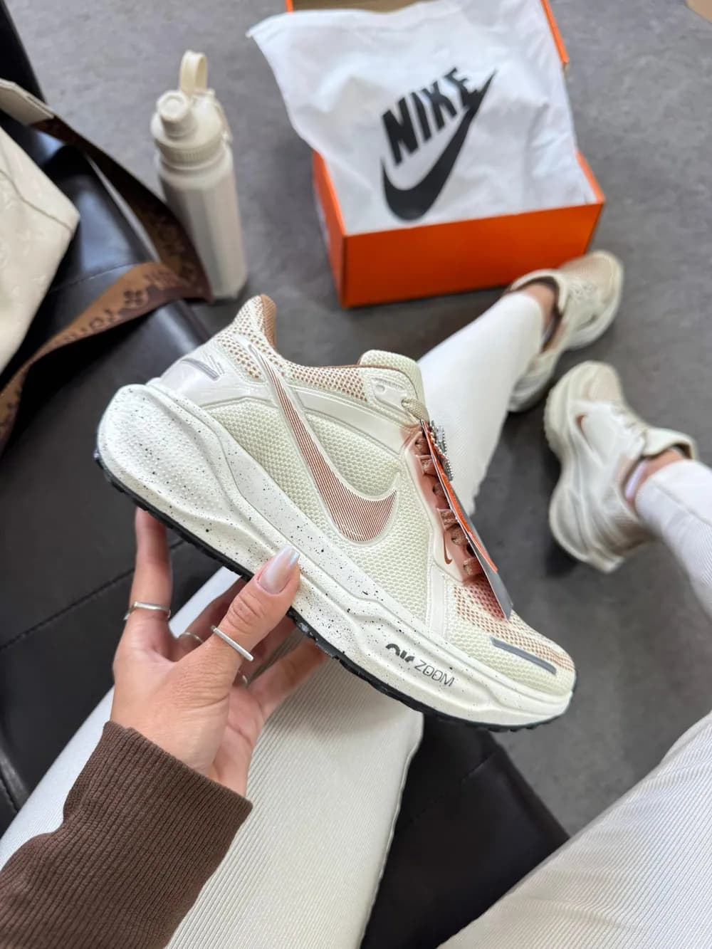 Tênis Nike Pegasus 41 Areia/Caramelo — foto 1