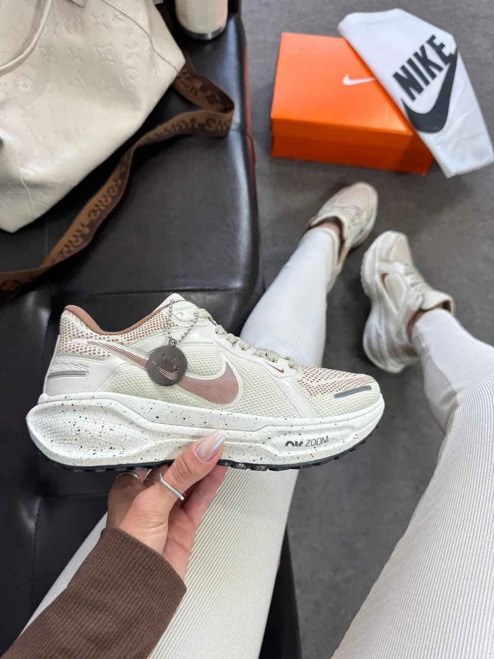 Tênis Nike Pegasus 41 Areia/Caramelo — foto 2