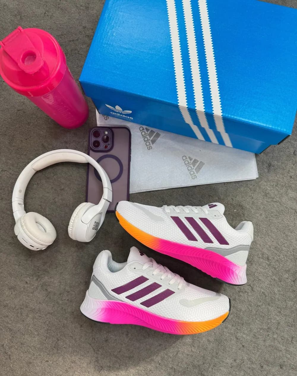 Tênis Run Falcon Branco/Pink/Laranja — foto 1